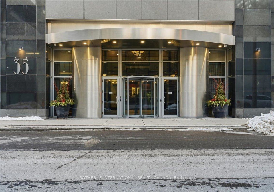 35-balmuto-street-toronto-ontario-c12789638