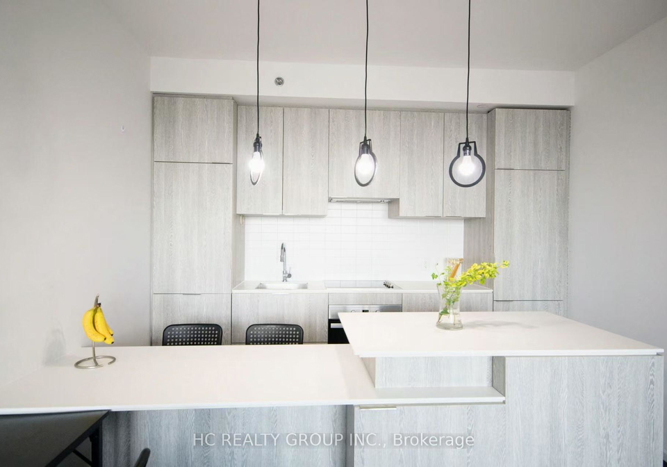 5-st-joseph-street-toronto-ontario-c12789662