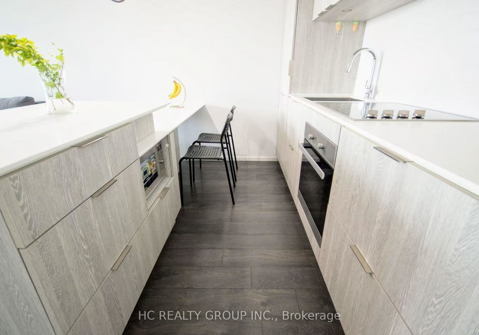 5-st-joseph-street-toronto-ontario-c12789662