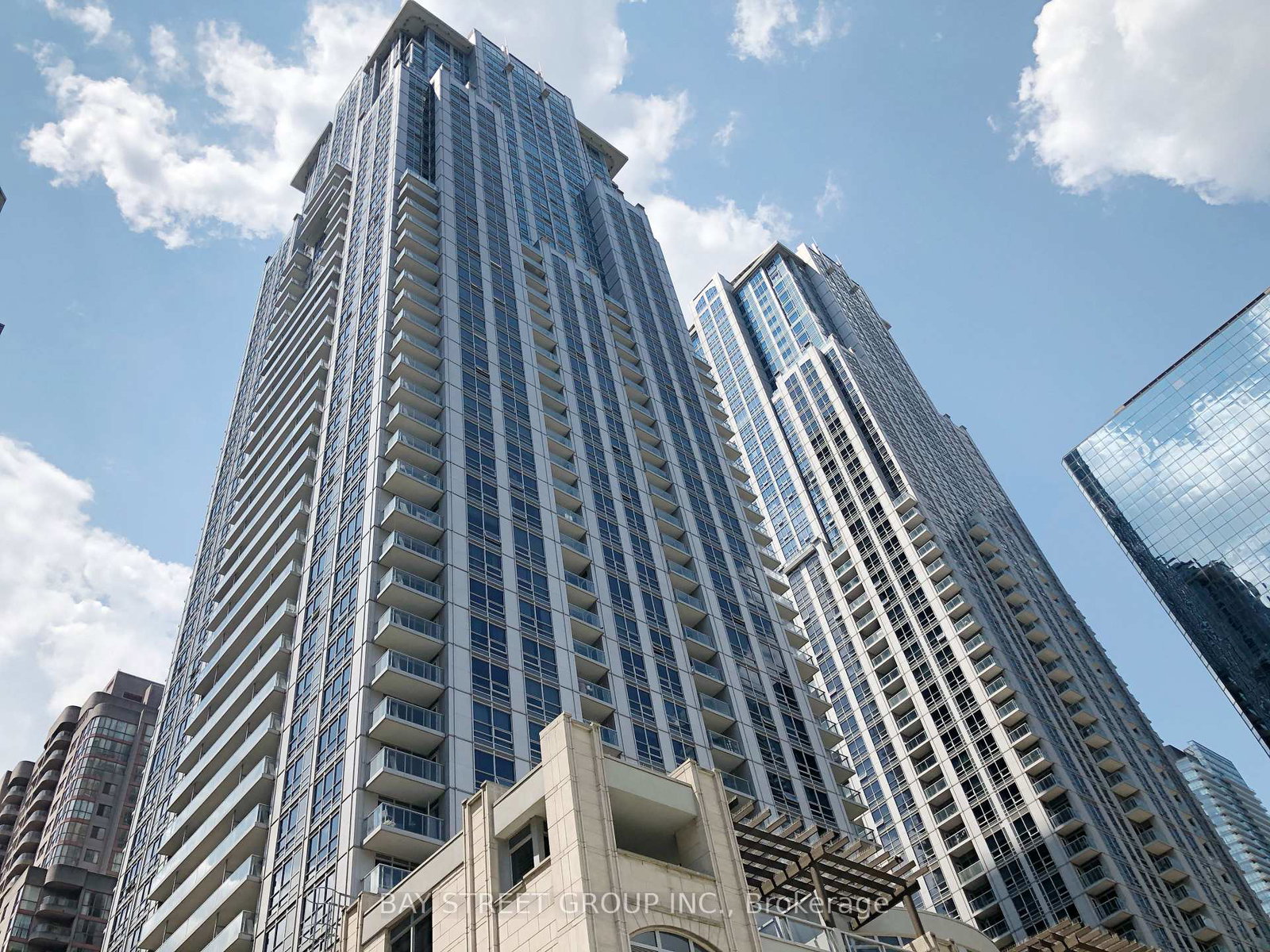 761-bay-street-toronto-ontario-c12790206