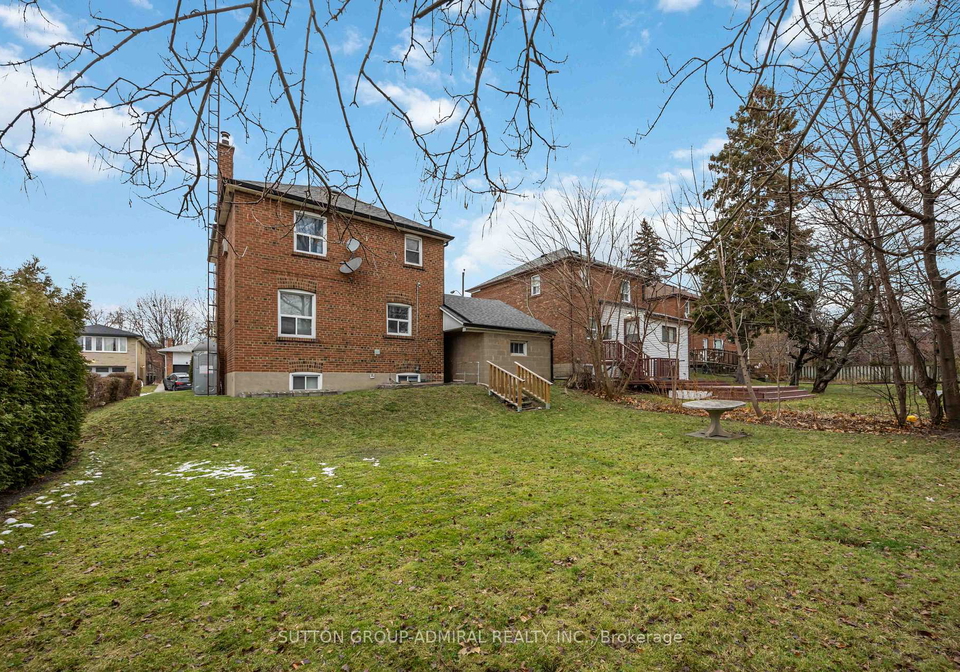 31-dell-park-avenue-toronto-ontario-c12790366