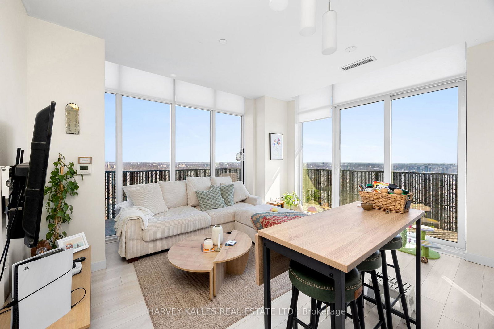 8-eglinton-avenue-e-toronto-ontario-c12790416
