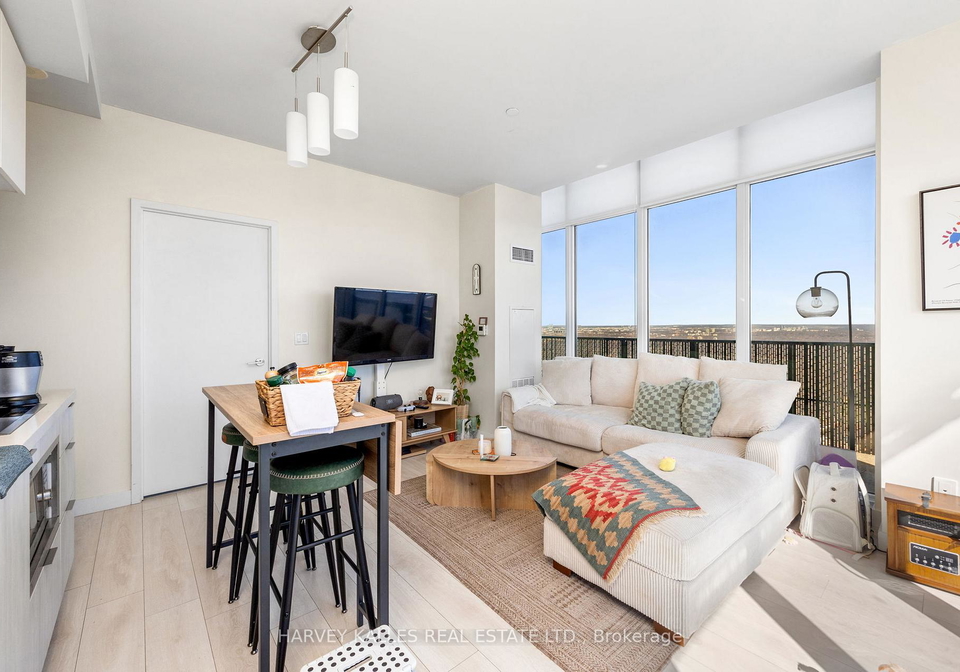 8-eglinton-avenue-e-toronto-ontario-c12790416