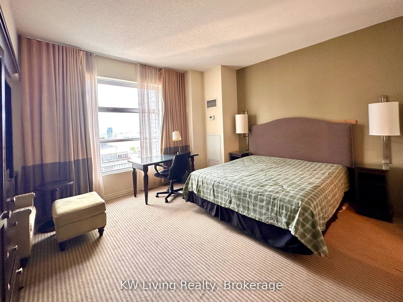 1-king-street-w-toronto-ontario-c12790420