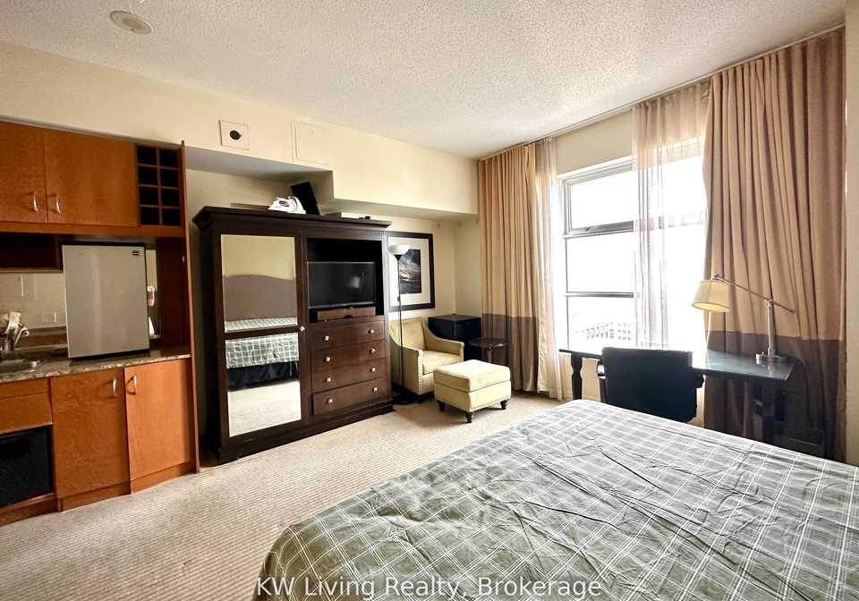 1-king-street-w-toronto-ontario-c12790420