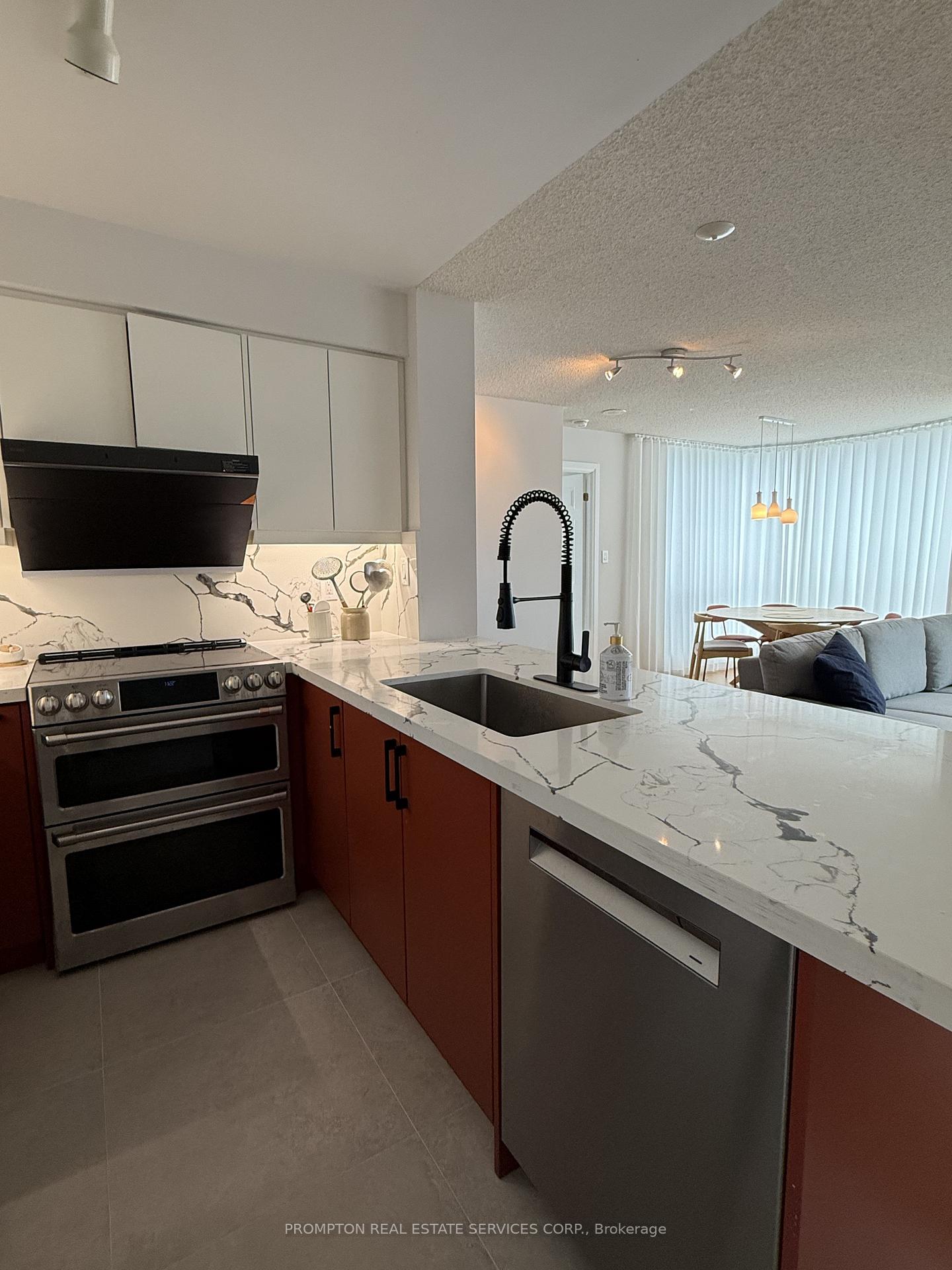 23-lorraine-drive-toronto-ontario-c12790482