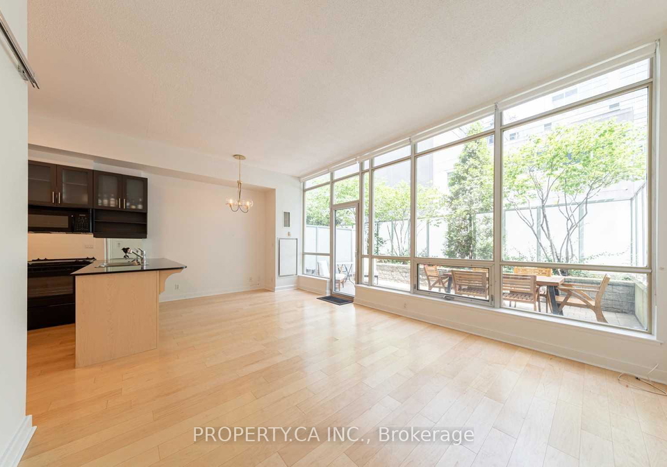 350-wellington-street-w-toronto-ontario-c12790500