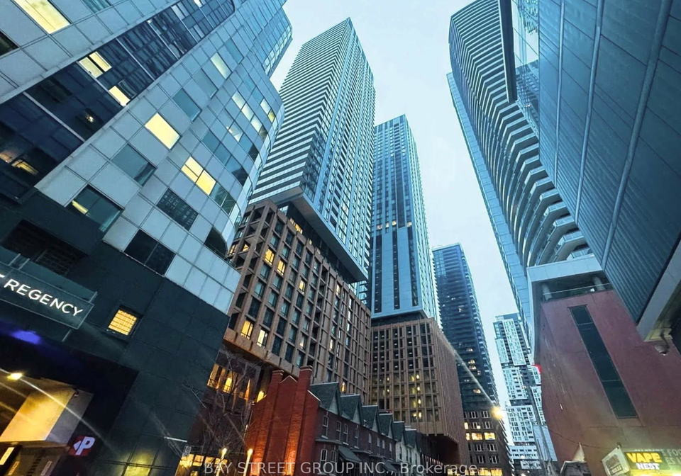 8-widmer-street-toronto-ontario-c12790604