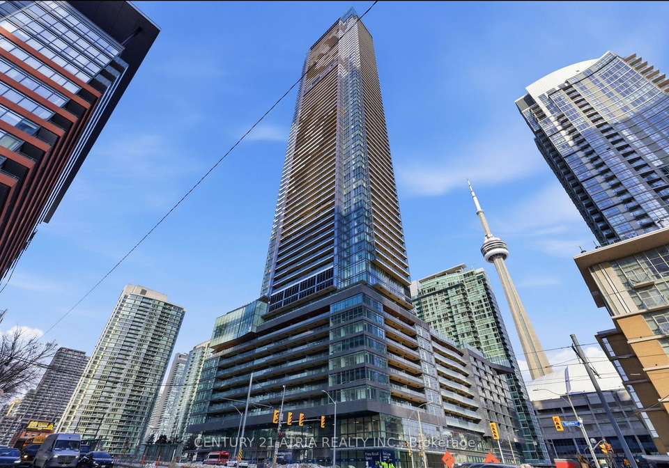 1-concord-cityplace-way-toronto-ontario-c12790728