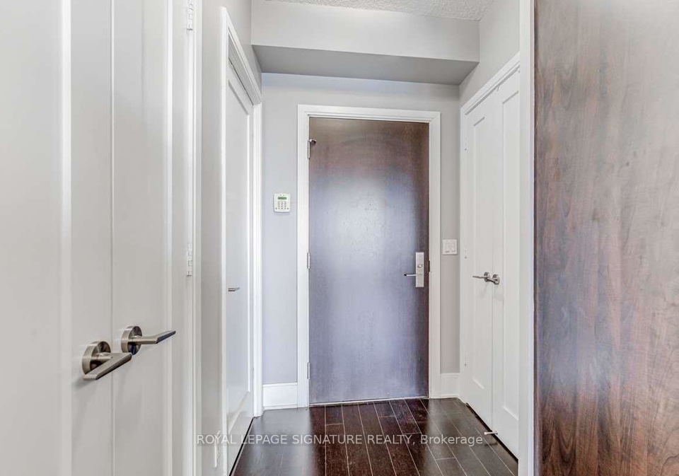 25-broadway-avenue-toronto-ontario-c12790778