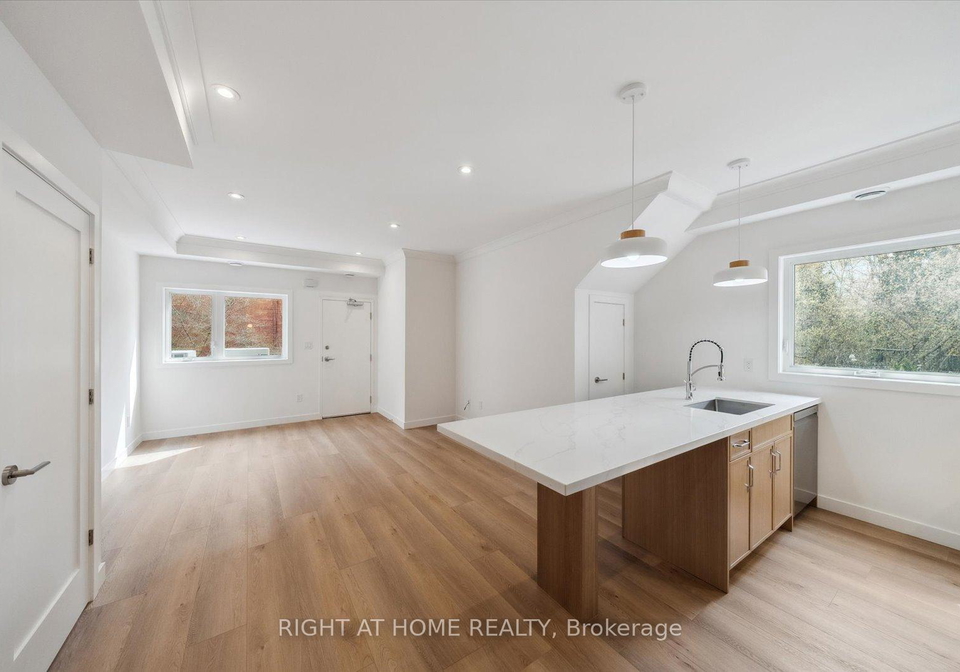 12kendal-avenue-toronto-ontario-c12790994