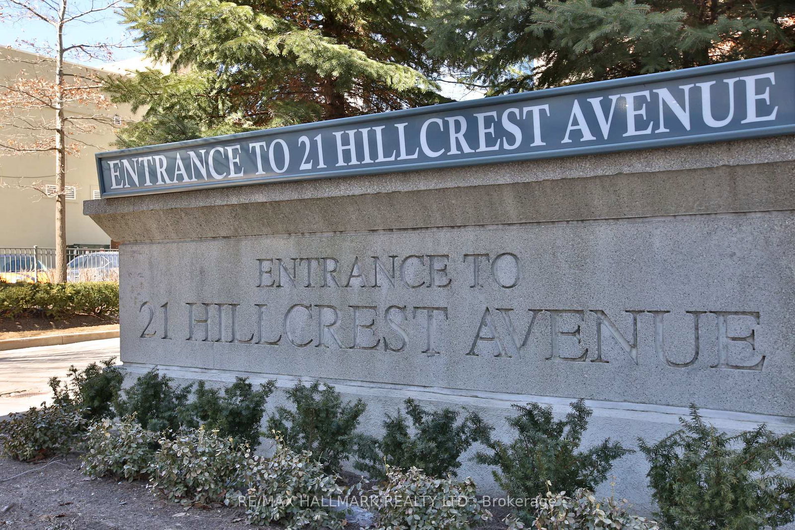 21-hillcrest-avenue-north-york-ontario-c12791026