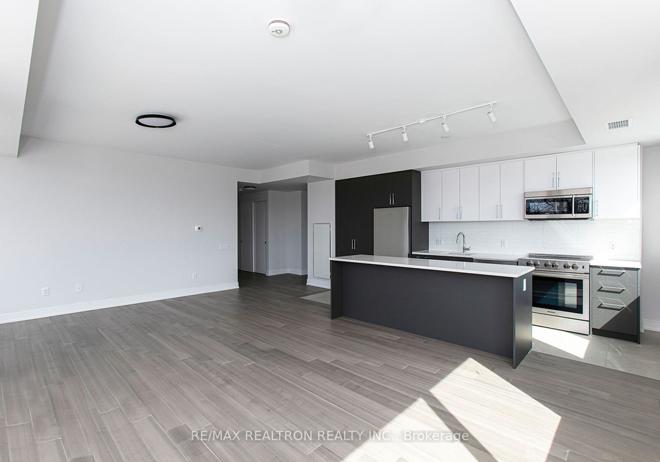 664-spadina-avenue-toronto-ontario-c12791072