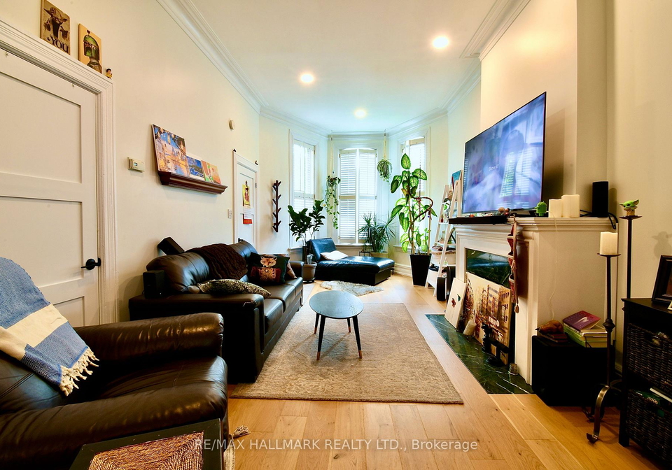 34-river-street-toronto-ontario-c12791164