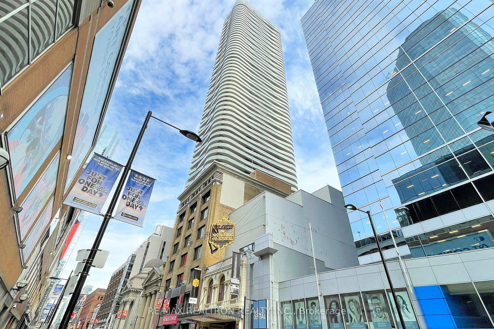 197-yonge-street-toronto-ontario-c12791170
