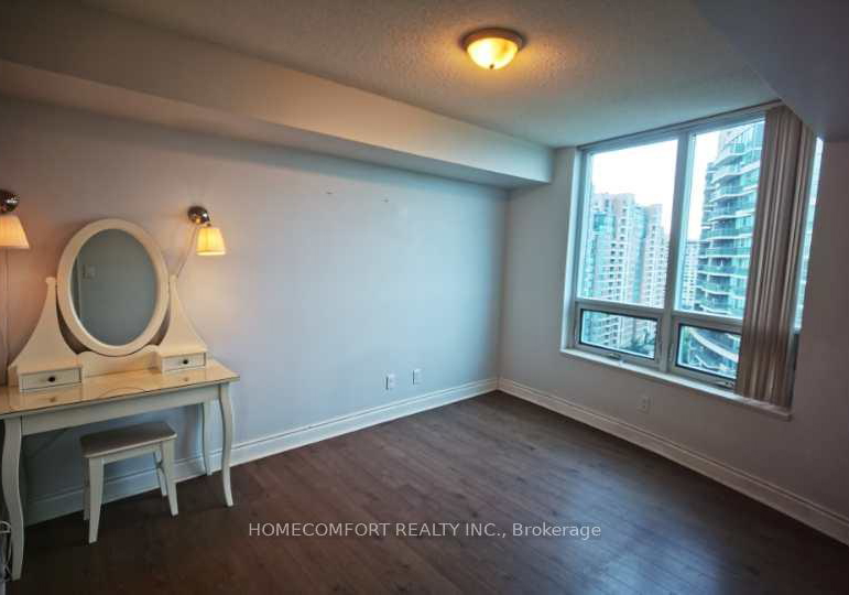 15-greenview-avenue-toronto-ontario-c12791528