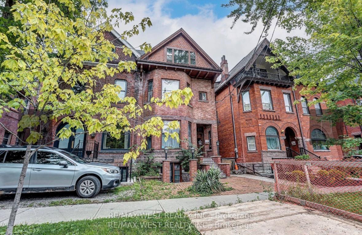 125-madison-avenue-toronto-ontario-c12791698