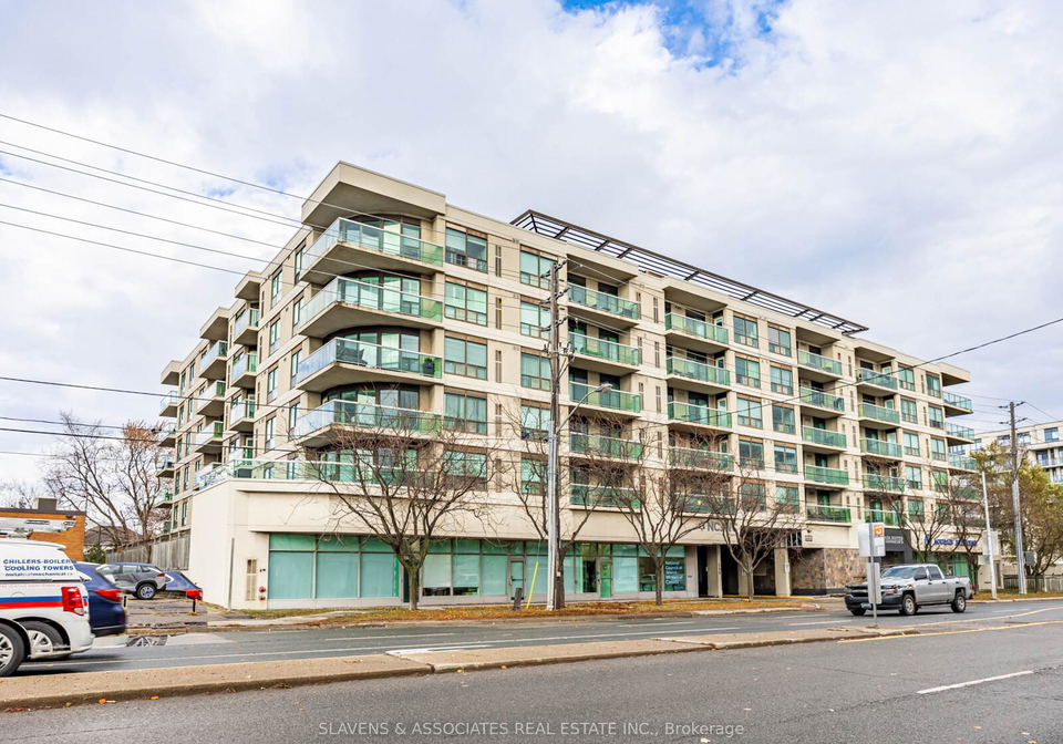 890-sheppard-avenue-w-toronto-ontario-c12792498