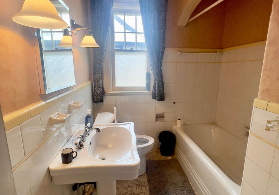 235-dawlish-avenue-north-york-ontario-c12792536