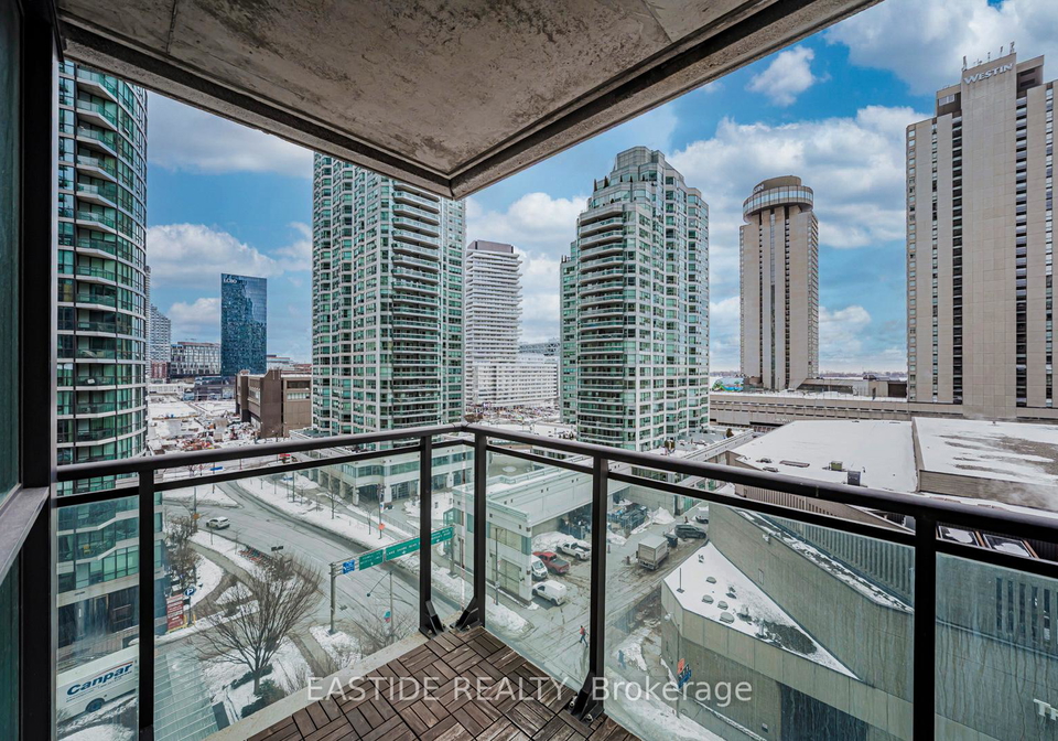 33-bay-street-toronto-ontario-c12792586