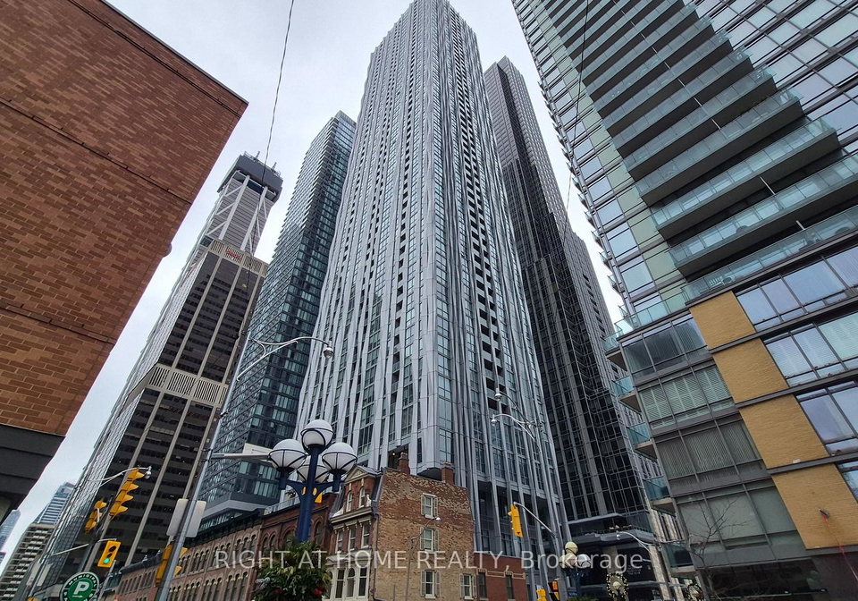1-yorkville-avenue-toronto-ontario-c12792624