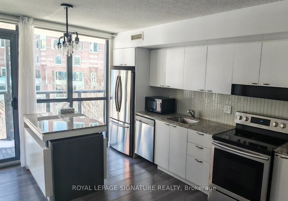 110-charles-street-e-toronto-ontario-c12792762