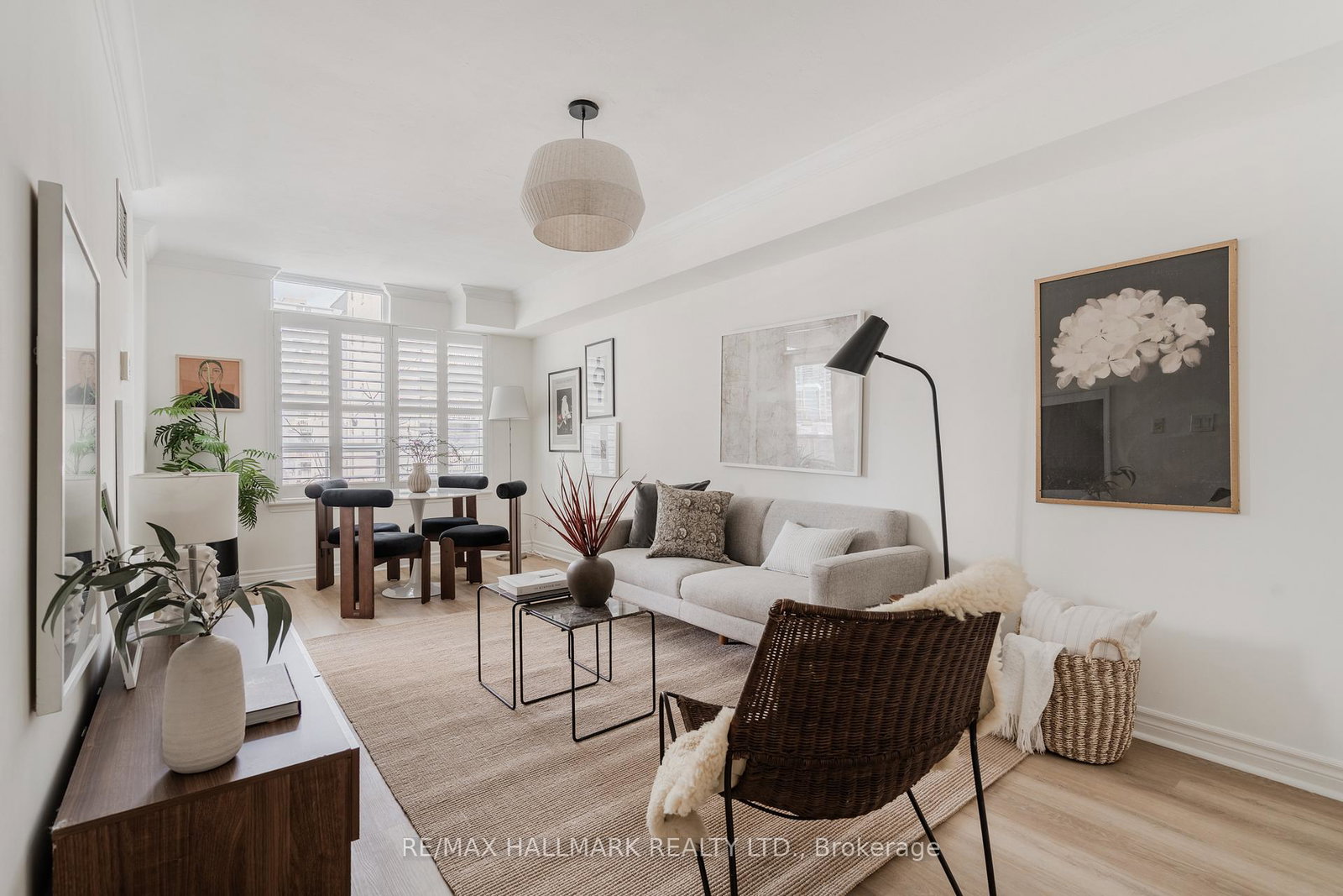 225-wellesley-street-e-toronto-ontario-c12792968