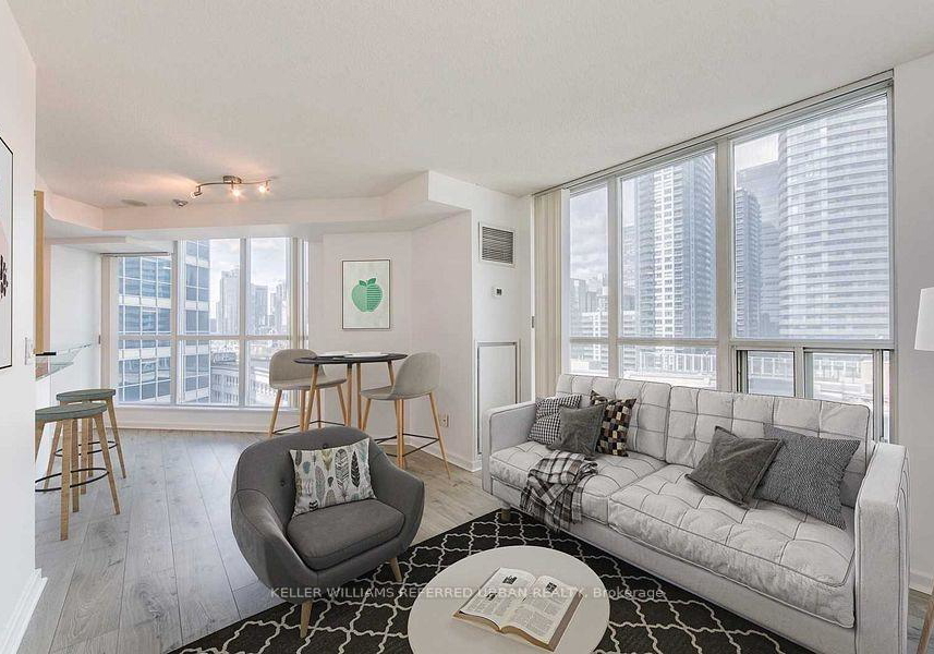 208-queens-quay-w-toronto-ontario-c12792998