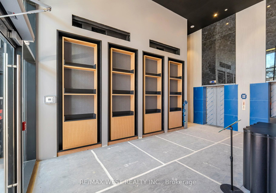 195-mccaul-street-toronto-ontario-c12793574