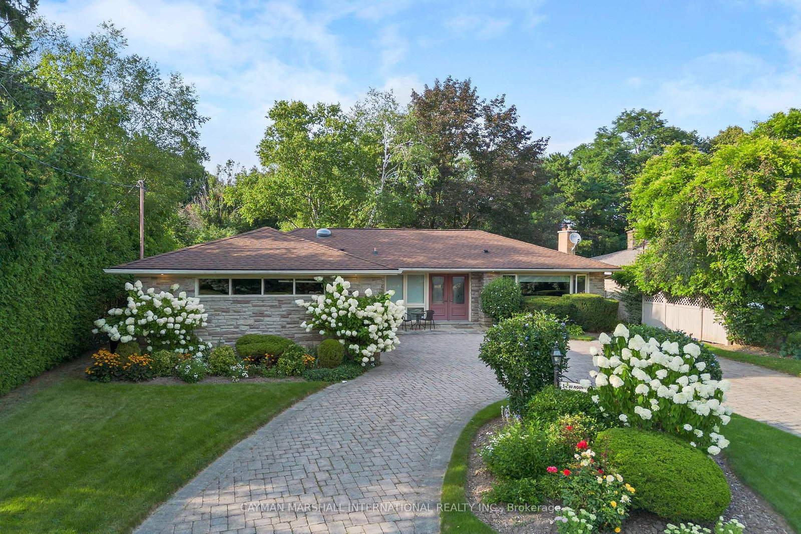 30-hi-mount-drive-north-york-ontario-c12793664