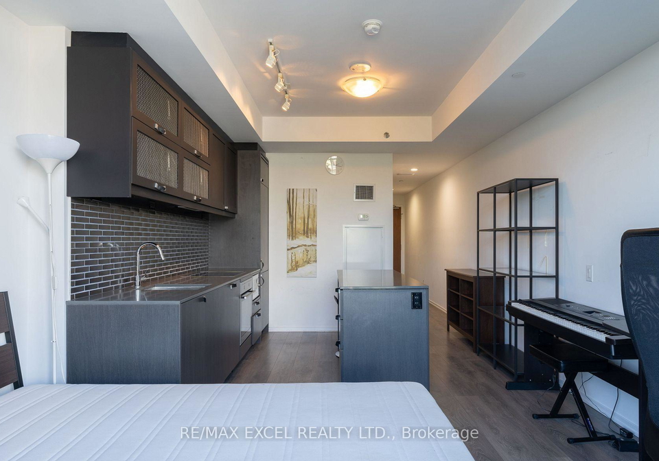 783-bathurst-street-toronto-ontario-c12794132