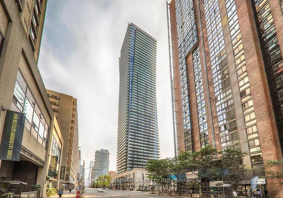 1080-bay-street-toronto-ontario-c12794184