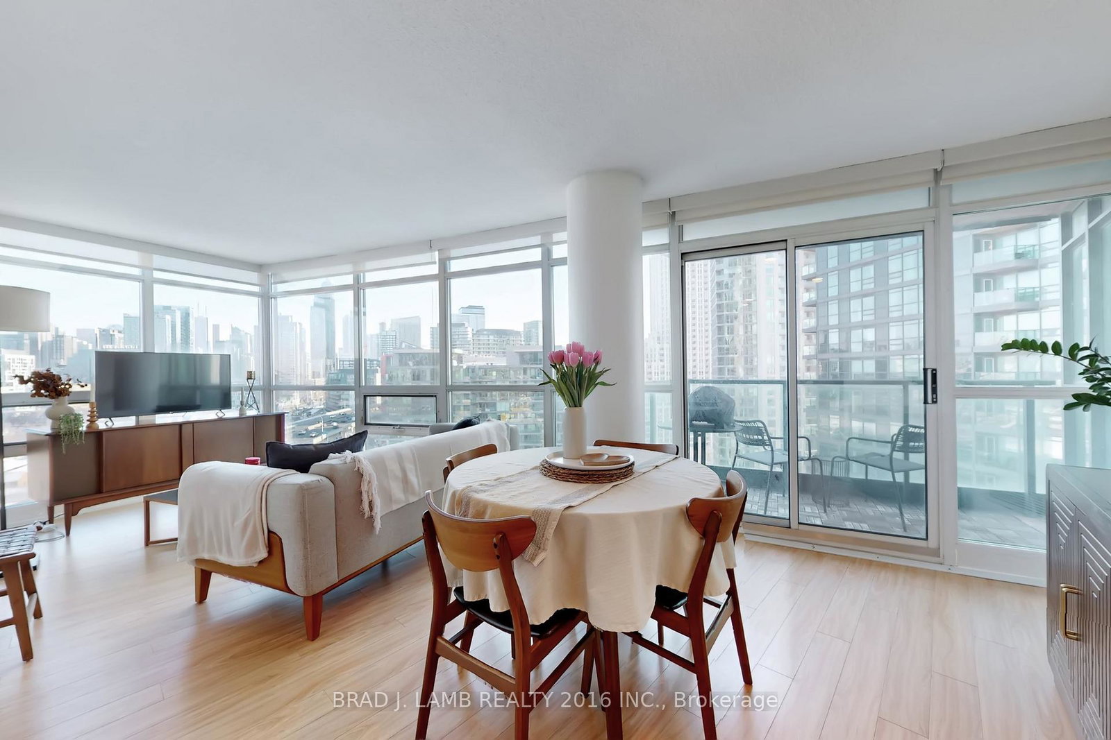 231-fort-york-boulevard-toronto-ontario-c12794266