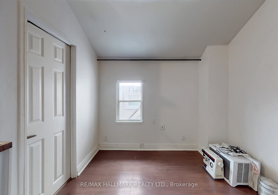 557-parliament-street-toronto-ontario-c12794476