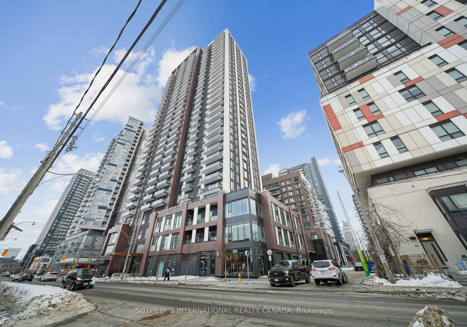130-river-street-toronto-ontario-c12794692