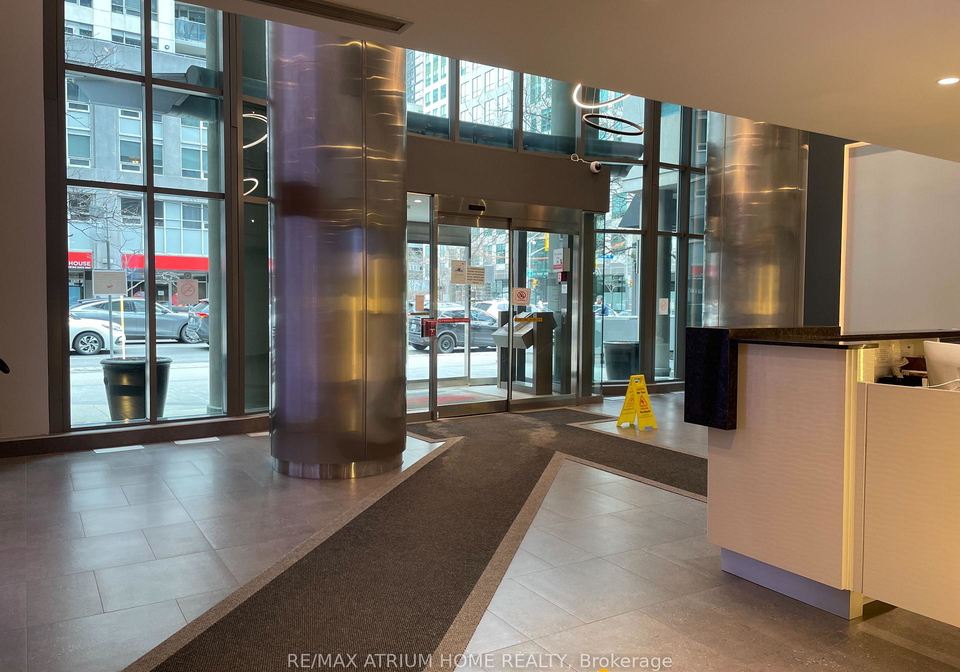 361-front-street-w-toronto-ontario-c12794826