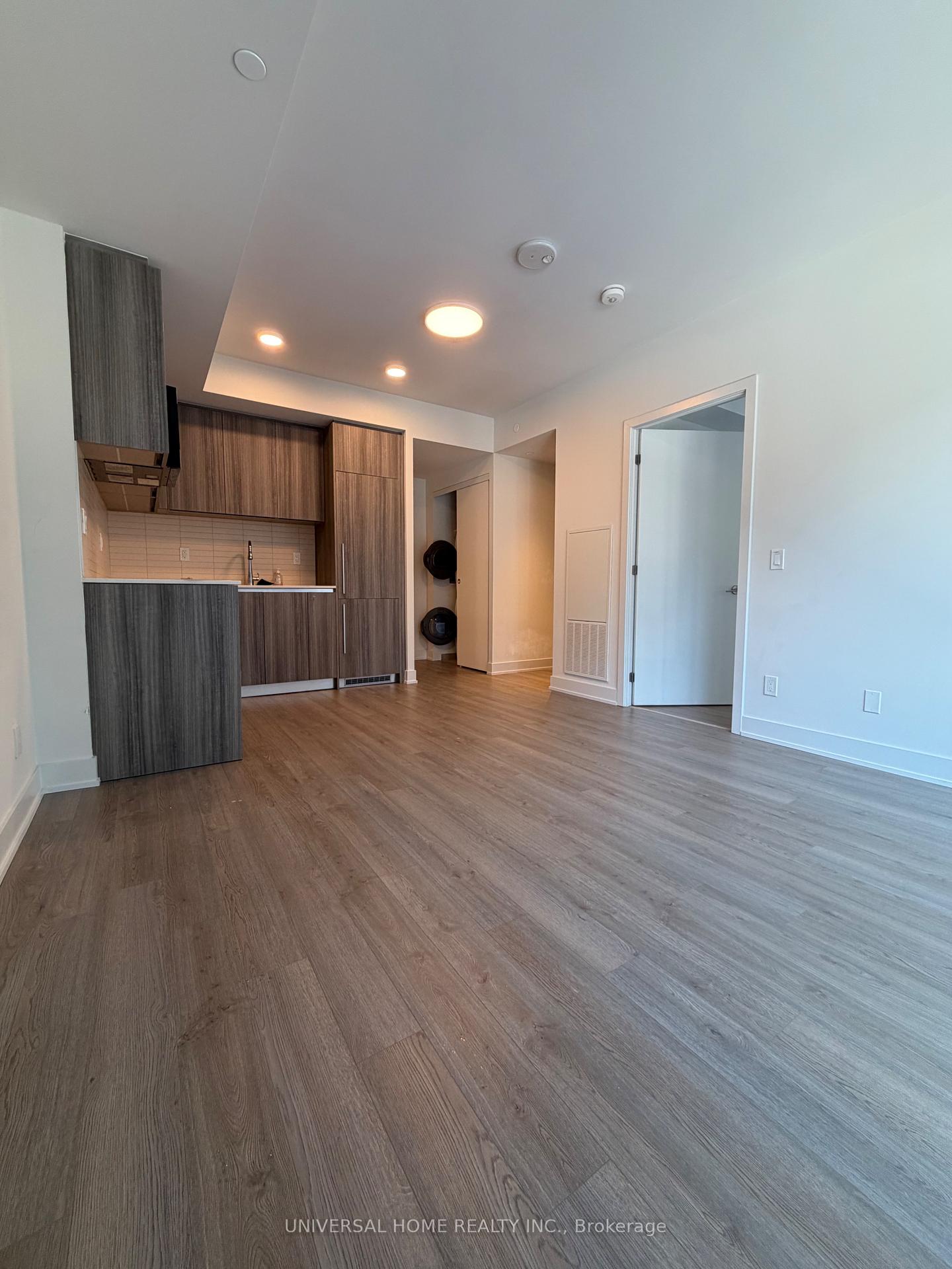 8-cumberland-street-n-toronto-ontario-c12795004