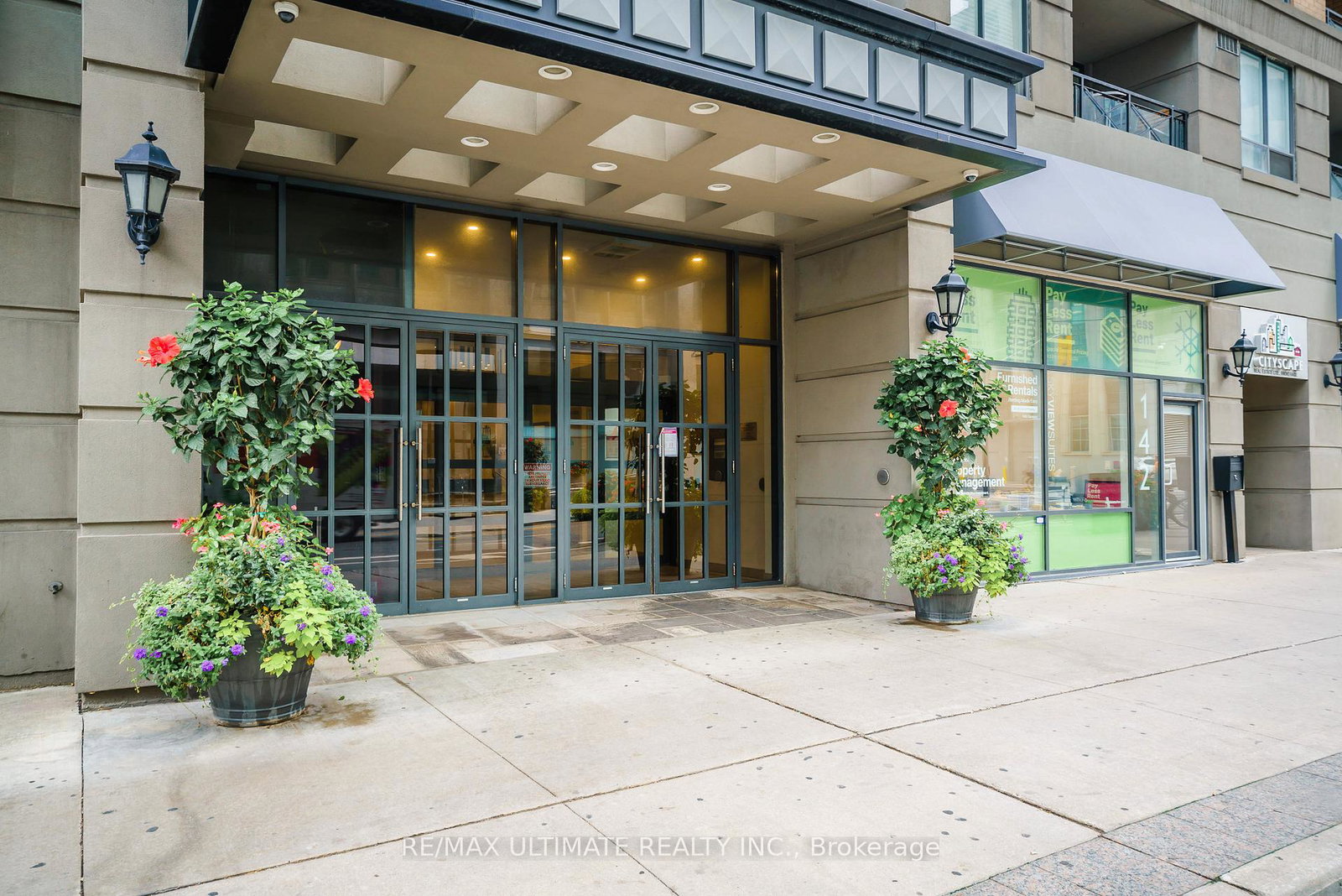 140-simcoe-street-toronto-ontario-c12795424