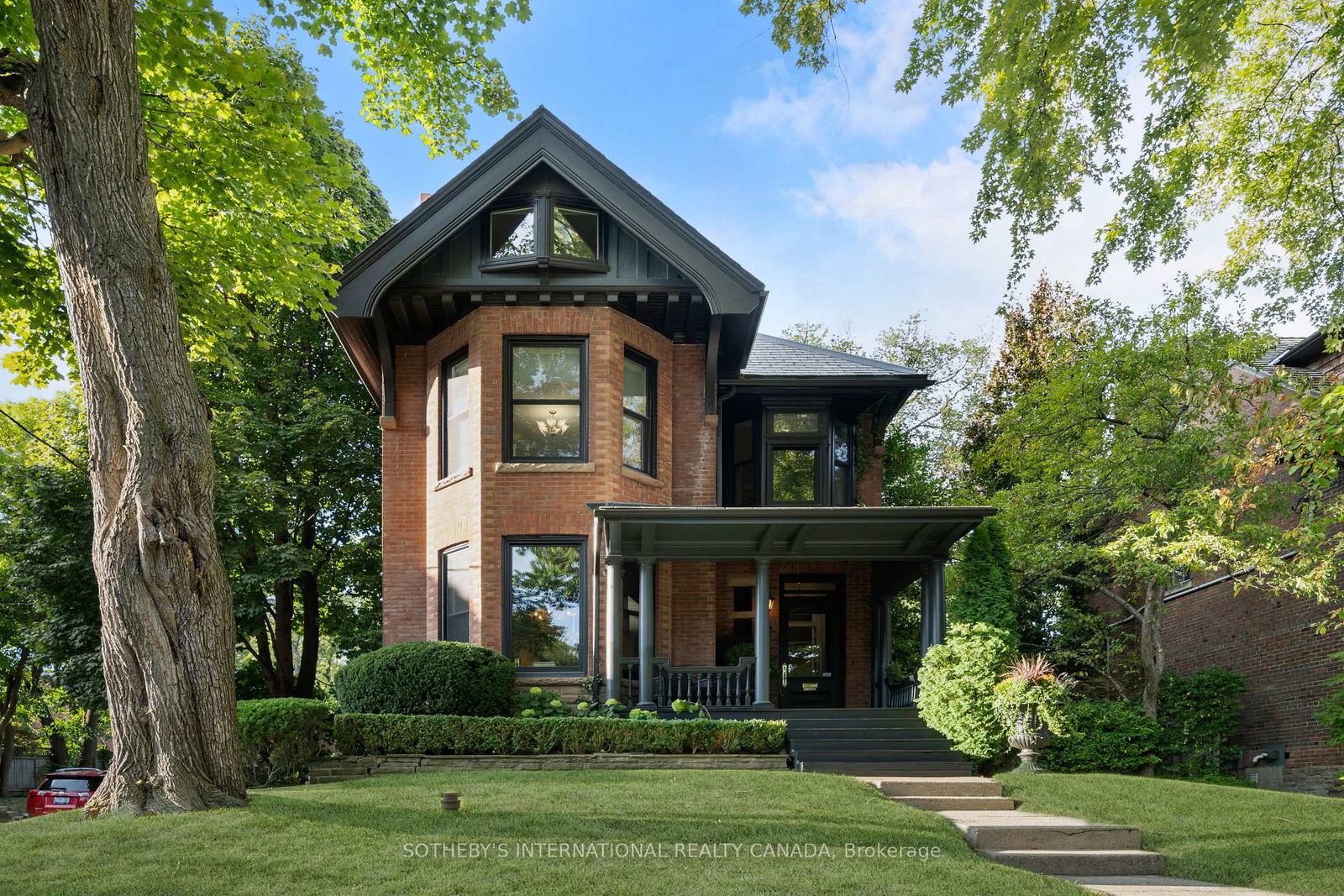 92-woodlawn-avenue-toronto-ontario-c12795438