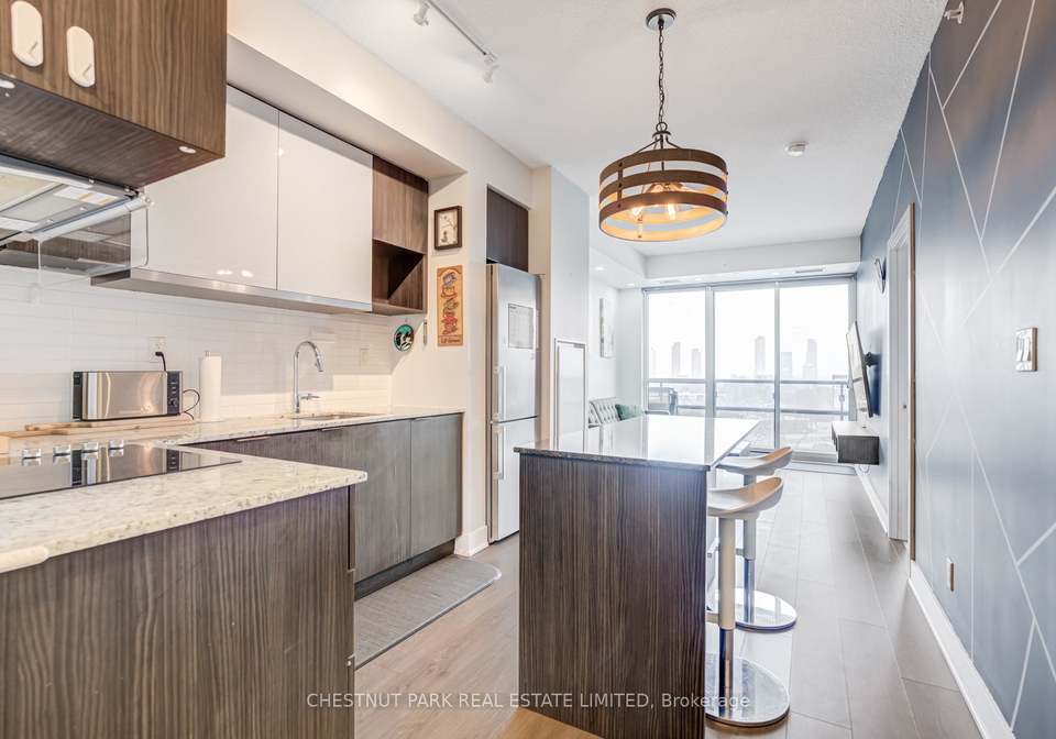 99-the-donway-w-north-york-ontario-c12795680