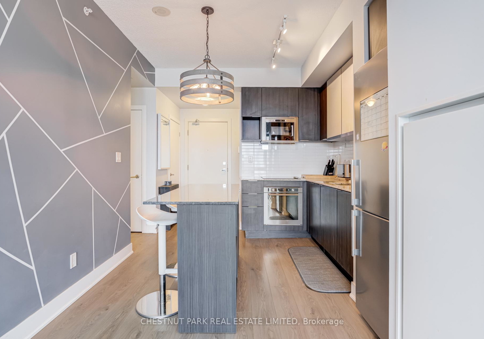 99-the-donway-w-north-york-ontario-c12795680