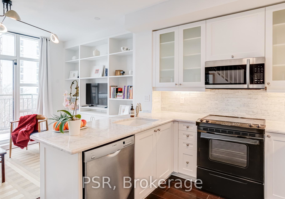 901-queen-street-w-toronto-ontario-c12795774