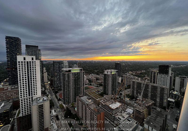 161-roehampton-avenue-toronto-ontario-c12795802