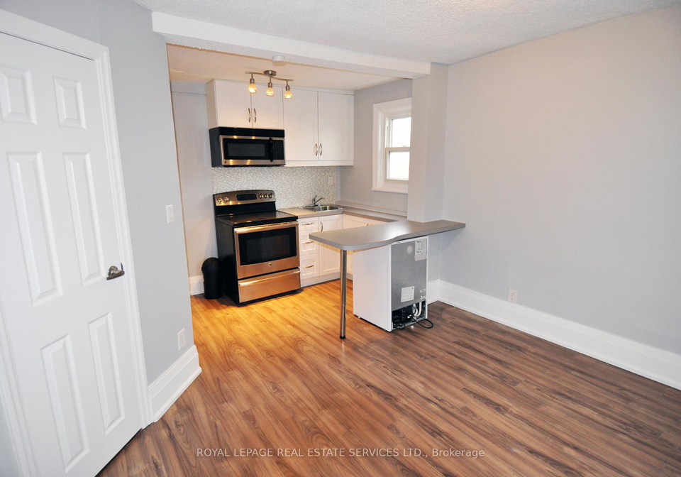 271-albany-avenue-toronto-ontario-c12795806