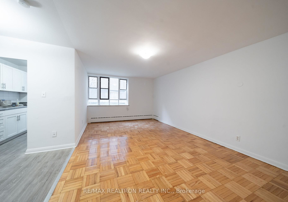 77-erskine-avenue-toronto-ontario-c12795906