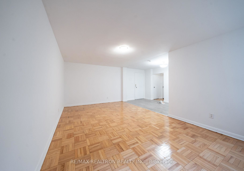 77-erskine-avenue-toronto-ontario-c12795906