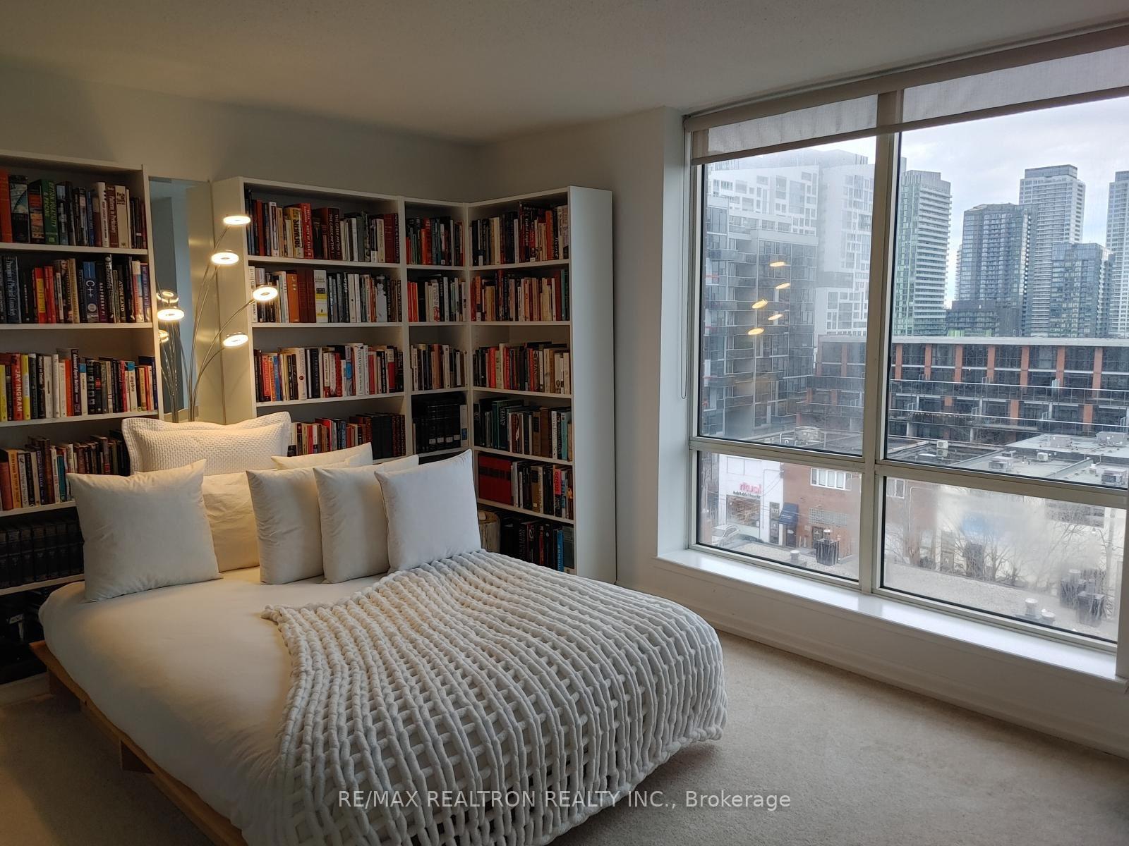 701-king-street-w-toronto-ontario-c12795936