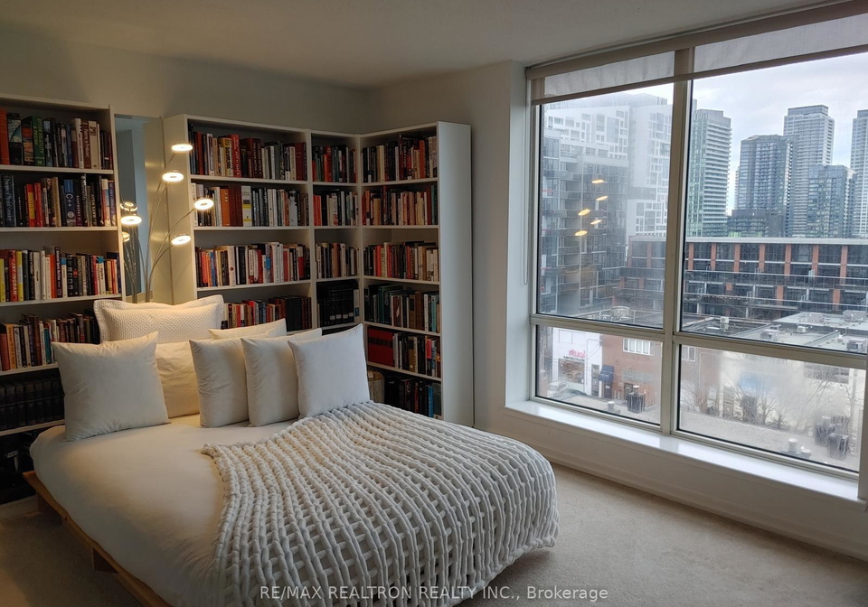 701-king-street-w-toronto-ontario-c12795936