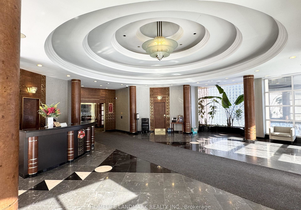 18-hollywood-avenue-north-york-ontario-c12796184