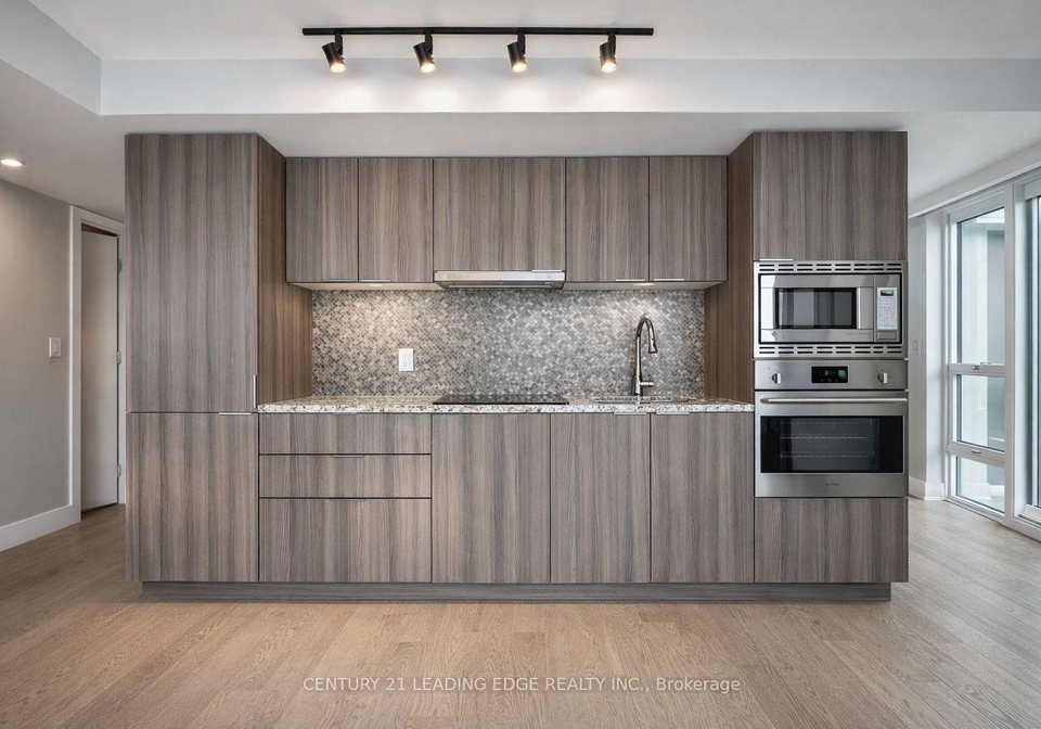 955-bay-street-toronto-ontario-c12796256